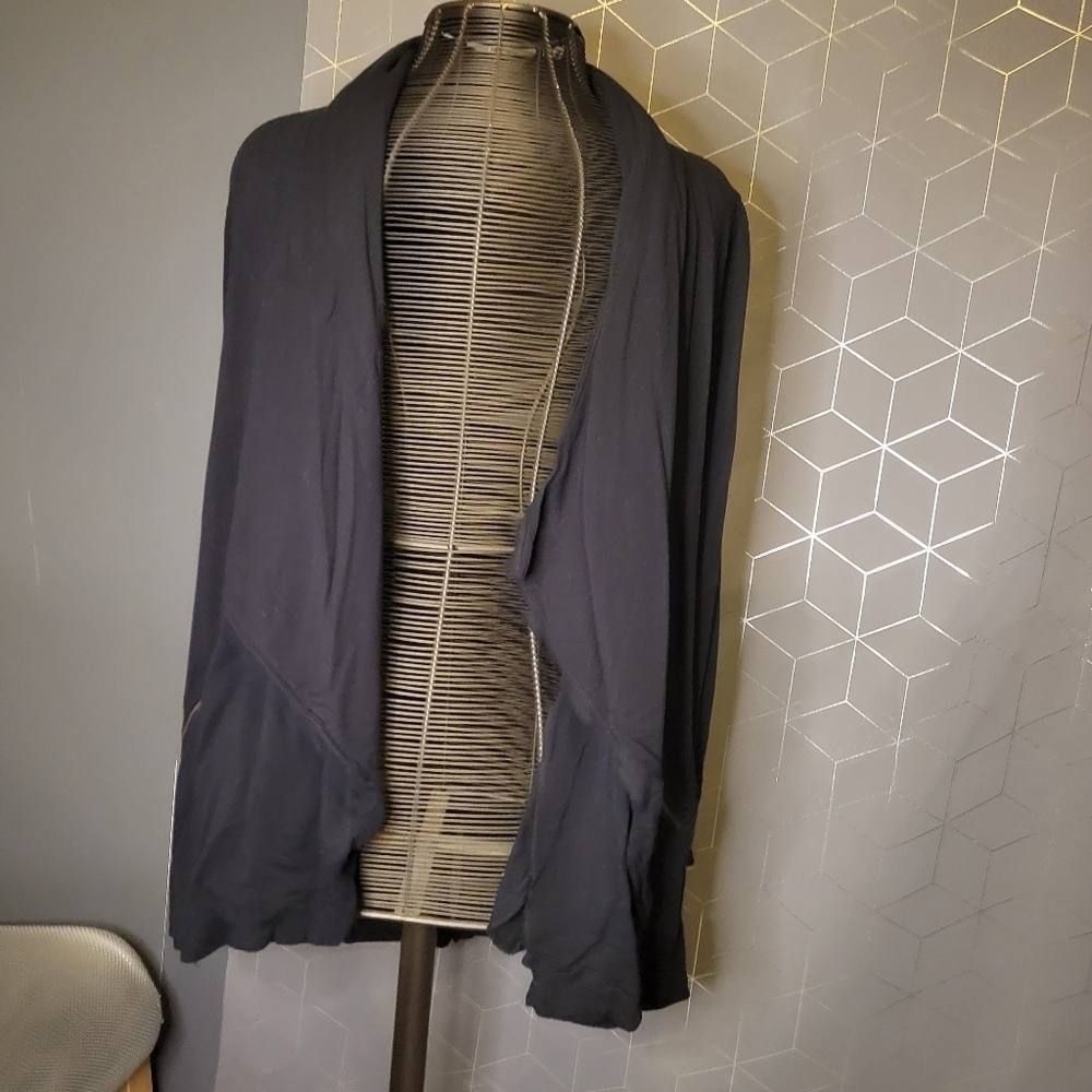 Kensie Medium open front/drape Black Cardigan